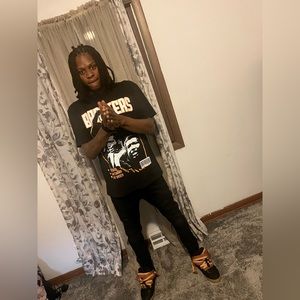 Meet your Posher, Delvon